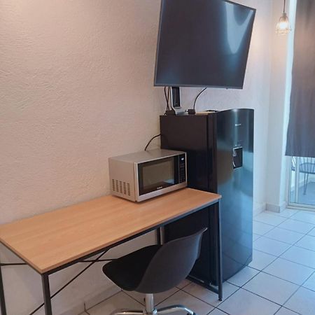 Lovely Studio Apartment With Balcony Ac & Wi-Fi, Minutes From Downtown! Zihuatanejo Extérieur photo
