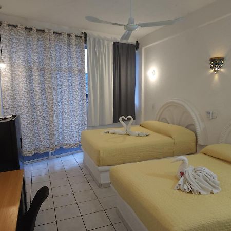 Lovely Studio Apartment With Balcony Ac & Wi-Fi, Minutes From Downtown! Zihuatanejo Extérieur photo