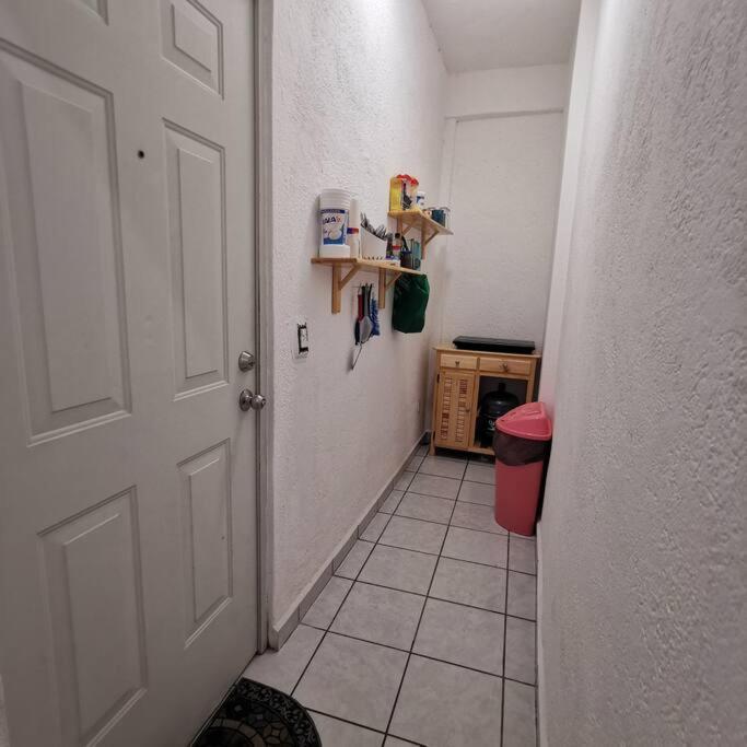 Lovely Studio Apartment With Balcony Ac & Wi-Fi, Minutes From Downtown! Zihuatanejo Extérieur photo