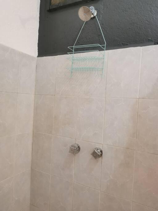Lovely Studio Apartment With Balcony Ac & Wi-Fi, Minutes From Downtown! Zihuatanejo Extérieur photo