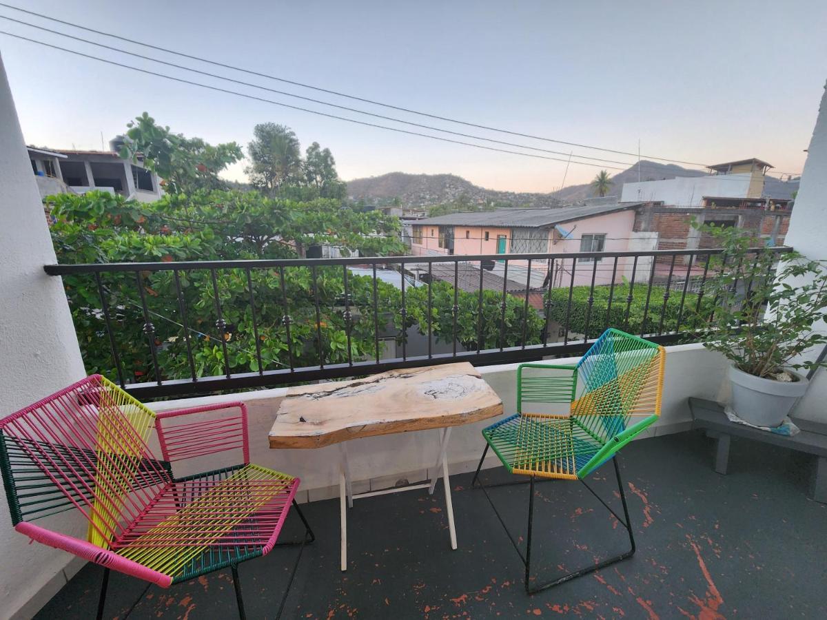 Lovely Studio Apartment With Balcony Ac & Wi-Fi, Minutes From Downtown! Zihuatanejo Extérieur photo