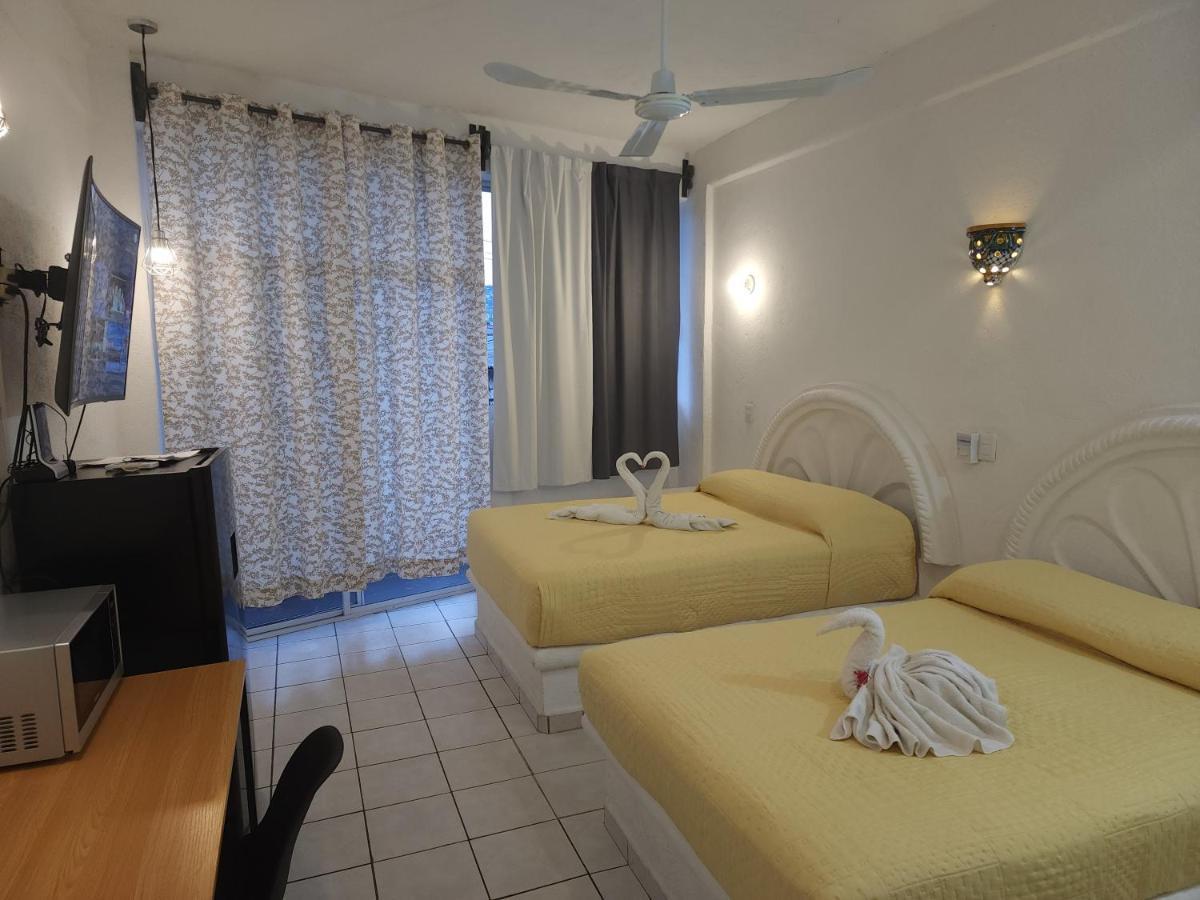 Lovely Studio Apartment With Balcony Ac & Wi-Fi, Minutes From Downtown! Zihuatanejo Extérieur photo
